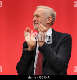 Brighton, UK. 30 Septembre, 2015. Jeremy Corbyn Mp Leader du Parti Labour Party Conference 2015 Le centre de Brighton, Brighton, Angleterre le 30 septembre 2015 La conférence du parti travailliste 2015 Au centre de Brighton, Brighton, Angleterre Allstar Crédit : photo library/Alamy Live News Banque D'Images