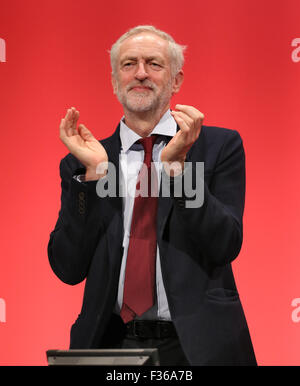 Brighton, UK. 30 Septembre, 2015. Jeremy Corbyn Mp Leader du Parti Labour Party Conference 2015 Le centre de Brighton, Brighton, Angleterre le 30 septembre 2015 La conférence du parti travailliste 2015 Au centre de Brighton, Brighton, Angleterre Allstar Crédit : photo library/Alamy Live News Banque D'Images