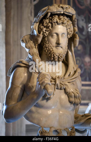 Rome. L'Italie. Buste d'Empereur romain Commodus représenté comme Héraclès, 180-193 AD. Les musées du Capitole. Musei Capitolini. Banque D'Images