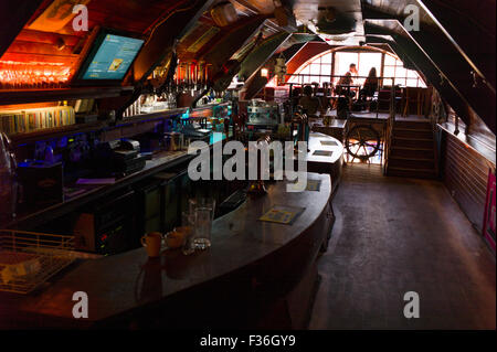 Brighton Sussex England Royaume-Uni. La fortune de la guerre intérieure Pub sur le front de mer. Sept 2015 Banque D'Images