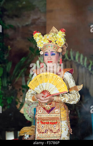 Legong transe et paradis de la danse, du palais d'Ubud, Bali, Indonésie Banque D'Images