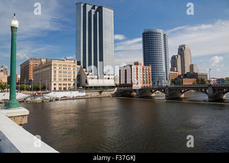 Grand Rapids, Michigan - La Grand River et le centre-ville de Grand Rapids. Banque D'Images