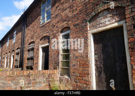 Ligne charpentiers cottages à Coalbrookdale Uk début du 19ème siècle maison pour les travailleurs Banque D'Images