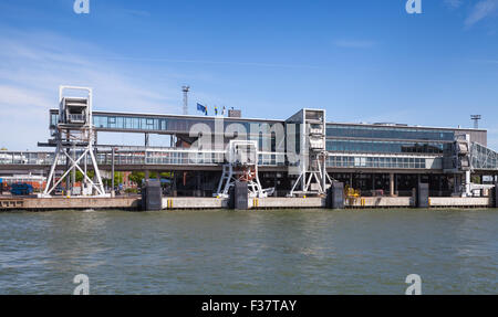 Le terminal des passagers dans le centre de port d'Helsinki, Finlande Banque D'Images