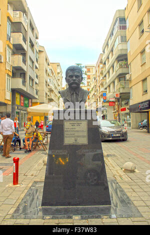 Izmir, Turquie - 26 septembre 2015 : buste d'Emiliano Zapata au Mexique Street, Izmir, Turquie Banque D'Images