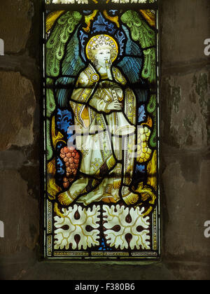 La Cathédrale de Lichfield angel jouant des cymbales clarinette Banque D'Images