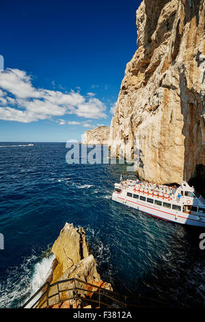 Des mesures pour les Grottes de Neptune, Sardaigne Banque D'Images