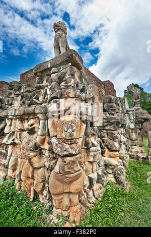 Terrasse des éléphants à Angkor Thom temple complexe. Parc archéologique d'Angkor, la Province de Siem Reap, au Cambodge. Banque D'Images