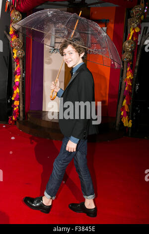 Tokyo, Japon. 1er octobre 2015. L'acteur australien garçon Levi Miller assiste à la première japonaise pour le film Pan au Roppongi Hills Arena le 1 octobre 2015, Tokyo, Japon. Le film hits Japanese salles le 31 octobre. Credit : Rodrigo Reyes Marin/AFLO/Alamy Live News Banque D'Images