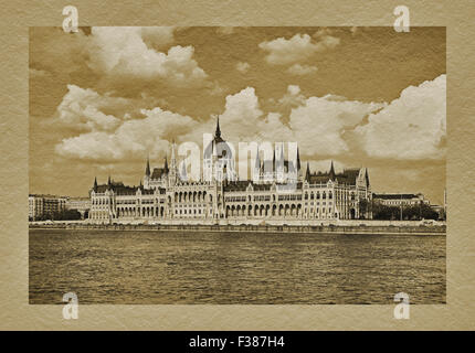 Vue sur le Danube sur le monde plus grand parlement, construit à partir de 1885-1904 par l'architecte Imre Steindl, Budapest, Hongrie Banque D'Images