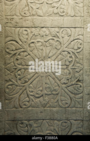 Détail de l'ancienne dalle grave - partie de la pierres sculptées de Kiel, Lochaline, Morvern, en Écosse. Banque D'Images