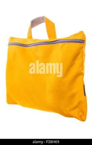 Sac shopping en toile jaune isolé sur fond blanc avec clipping path Banque D'Images