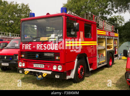 1989 Dennis RS construit la pompe à incendie de secours.Essex Fire Service .photographiés à l'Odiham Fire Show 2015 Banque D'Images