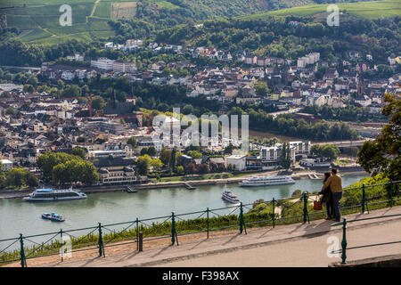 Point de vue dans les vignobles de Rüdesheim, à Bingen, vallée du Haut-Rhin moyen, Allemagne Banque D'Images