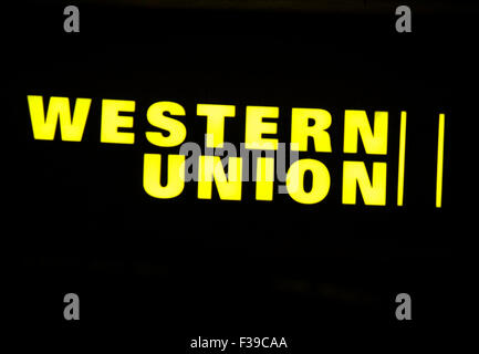 Markenname : 'Western Union', Berlin. Banque D'Images