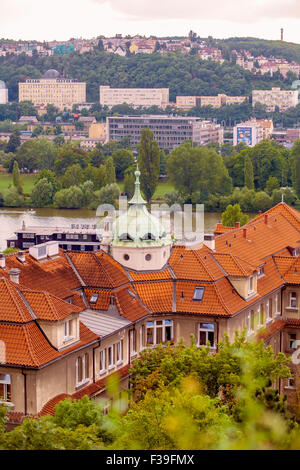 Prague - Podoli trimestre, la rivière Vltava et de la station de filtration de l'eau Banque D'Images