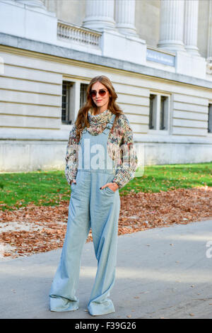 Blogger Chiara Ferragni posant à l'extérieur de la piste Chloe montrer lors de la Fashion Week de Paris - 1 Oct 2015 - Photo : Manhattan piste/Céline Gaille ***pour un usage éditorial uniquement*** Mindesthonorar 50,- EUR/frais minimum 50,- EUR/photo alliance Banque D'Images