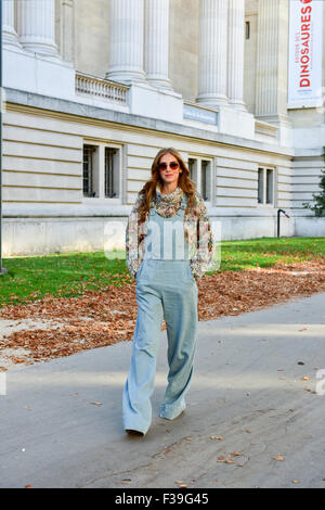 Blogger Chiara Ferragni posant à l'extérieur de la piste Chloe montrer lors de la Fashion Week de Paris - 1 Oct 2015 - Photo : Manhattan piste/Céline Gaille ***pour un usage éditorial uniquement*** Mindesthonorar 50,- EUR/frais minimum 50,- EUR/photo alliance Banque D'Images