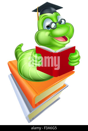 Cartoon vert bookworm ver caterpillar portant des lunettes et le mortier board hat de lire un livre Banque D'Images
