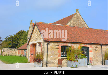 Hauser & Wirth, Bruton, Somserset, Angleterre. Les bâtiments de ferme convertie en galerie d'art complexe. Civic Trust Award Winner, 2015 Banque D'Images