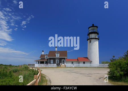 Le Highland Light (précédemment connu sous le nom de Cape Cod) au nord de Truro, Massachusetts plus vieux et plus haut phare à Cape Cod Banque D'Images