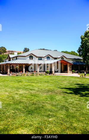 Dans la cave de fasce Parker de coeur FOXEN Canyon, partie de comté de Santa Barbara en Californie Banque D'Images
