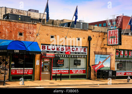 Le Blues Café de la ville, à l'angle de Beale Street à Memphis Tennessee Banque D'Images