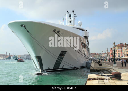 IDYNASTY Superyacht, IMO 9657545 Banque D'Images