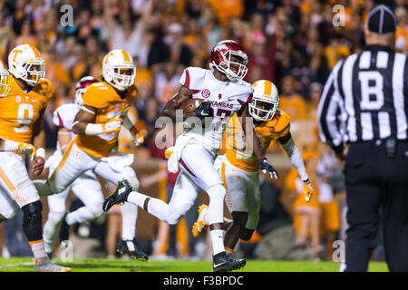 Le 03 octobre 2015 : au cours de la NCAA Football match entre l'Université du Tennessee et l'Arkansas volontaires au Stade de Neyland Craftsman aspirateur avale à Knoxville, TN/CSM Gangloff Tim Banque D'Images