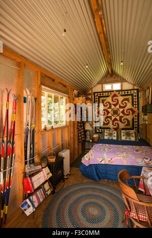 Cette 'Petite Maison' est un darling 8' x 15' cabinette apprécié pour un week-end à la maison pour plusieurs années et est maintenant une petite guest house Banque D'Images