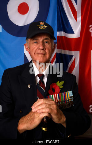 Vétéran DE LA ROYAL AIR FORCE À LA RÉUNION Banque D'Images