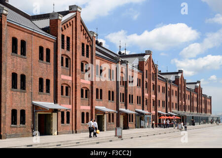 Entrepôts historique en brique rouge dans le district de Yokohama Minato Mirai Japon Banque D'Images