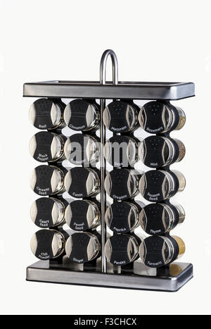 Collection de pots d'épices dans un rack en acier inoxydable. Banque D'Images