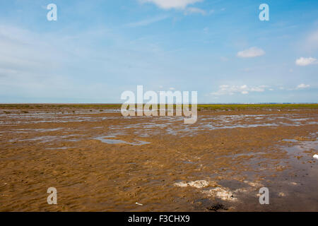 La plage de Southport à marée basse. Temps ensoleillé. Banque D'Images