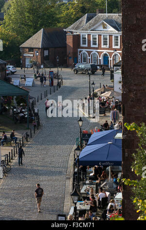 Exeter's Historic Quayside est l'un des plus beaux quartiers de la ville, très populaire avec les habitants et les visiteurs pour ses fasci Banque D'Images