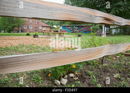 Detroit, Michigan - un parc créé par le bloc de trois milles Club sur trois terrains vacants dont les maisons ont été démolies. Banque D'Images