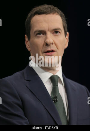 Mp, George Osborne, chancelier de l'Échiquier Conservateur Conference 2015, Manchester Central Manchester, Angleterre 05 octobre 2015 traite de la Conférence 2015 du Parti conservateur à Manchester, Manchester Central Allstar Crédit : photo library/Alamy Live News Banque D'Images