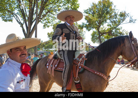 Vaquero mexicain (cowboy) à cheval à l'Amérique festival - Washington, DC USA Banque D'Images