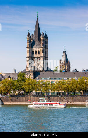 Grand Saint Martin Church, Rhin, Cologne, Allemagne Banque D'Images