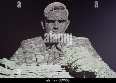 Alan Turing statue à Bletchley Park, Milton Keynes, UK. Banque D'Images