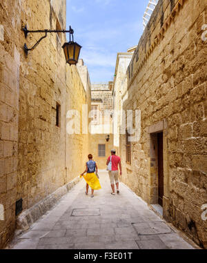 Un endroit calme dans backstreet Mdina, Malte Banque D'Images