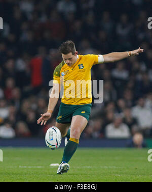 London, England - 03 octobre 2015 : La Coupe du Monde de Rugby 2015 extérieure un match entre l'Angleterre et l'Australie à Twickenham le 03 octobre, 2015 à Londres, Royaume-Uni. Banque D'Images