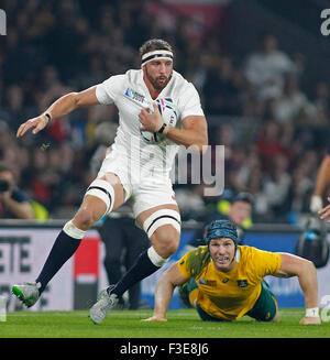 London, England - 03 octobre 2015 : La Coupe du Monde de Rugby 2015 extérieure un match entre l'Angleterre et l'Australie à Twickenham le 03 octobre, 2015 à Londres, Royaume-Uni. Banque D'Images