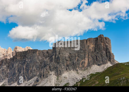 Italie Veneto Dolomites Lastoni di a Rapp et Croda da Lago Banque D'Images