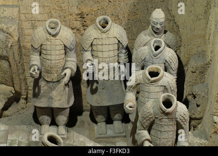 Des statues de guerriers en terre cuite dans la fosse 3 de l'armée de terre cuite ; ; ; ; dynastie des Qin Xian Chine Banque D'Images