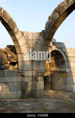 Champaner Pavagadh célébration salle pour réunions secrètes et des célébrations ; colline de pavagadh Panchmahals Gujarat Banque D'Images