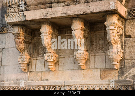 UNESCO World Heritage Pavagadh Champaner Jal Mahal ; une station balnéaire près de vada talao du roi Mahmud Begda Panchmahals Banque D'Images