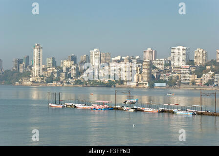 Malabar hill skyline comme vu en face de la mer, de la mer ; visage Chowpatty Charni road ; Bombay maintenant Mumbai Maharashtra ; Inde ; Banque D'Images