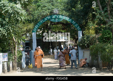 Sri Ramanasramam ; Sri Ramana Ashram ; Temple hindou ; Tiruvannamalai ; Tamil Nadu ; Inde ; Asie Banque D'Images