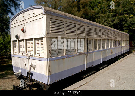 Compartiment de train sur piste, gondole, Rajkot, Saurashtra, Gujarat, Inde, Asie Banque D'Images